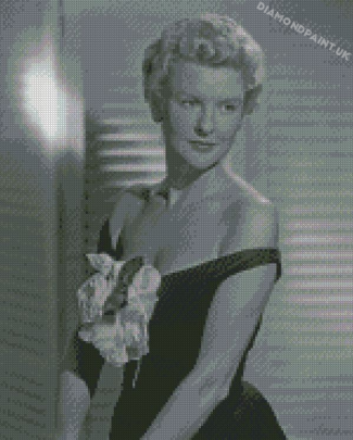 Black And White Elaine Stritch In Dress Diamond Painting